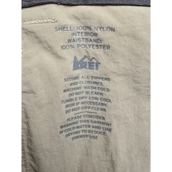 REI Cargo Pants Mens Size 37x30 Hiking Camping Outdoor Travel Utility Tan Work - Picture 7 of 12